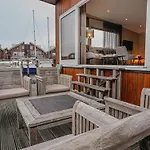 Prázdninový areál De Woude By Interhome