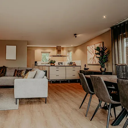 De Woude By Interhome פארק נופש *