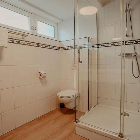 De Woude By Interhome *