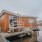 De Woude By Interhome *