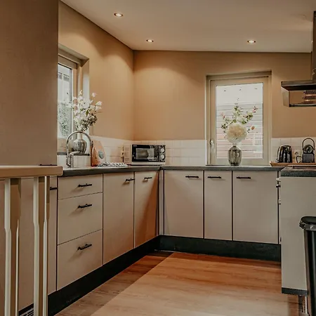 De Woude By Interhome *